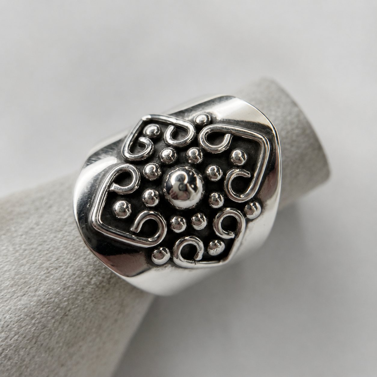 Anillo Mandala de Plata 950