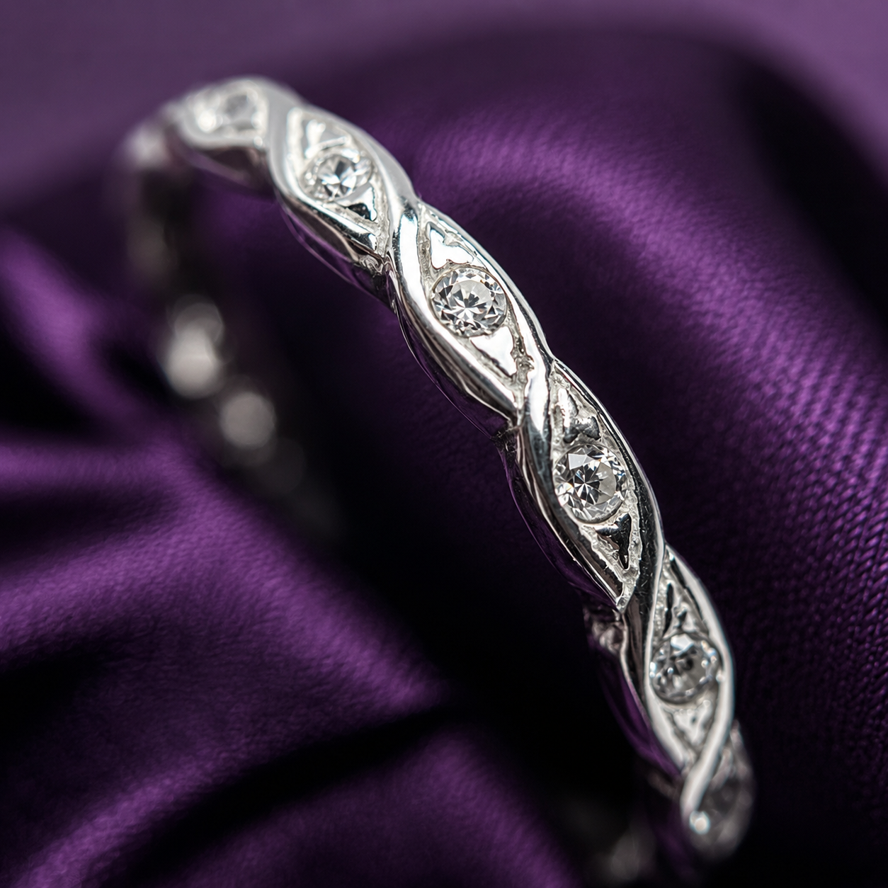 Anillo de Nudo de Luz en  Plata 950
